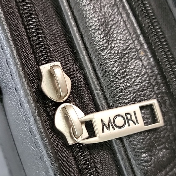 MORI Black Leather Briefcase / Computer Bag w/ Pockets, compartments, zippers - Picture 13 of 14